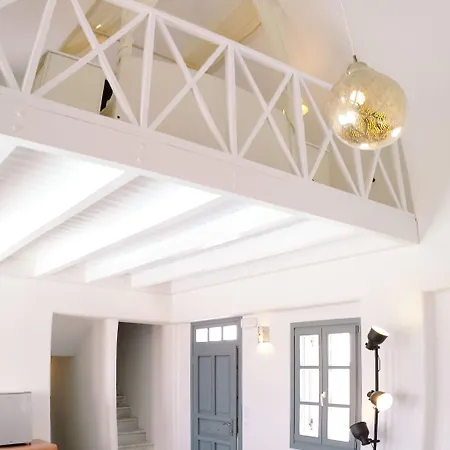 Adelante 88 Villa Santorini Island