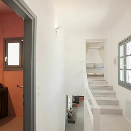 Villa Adelante 88 *